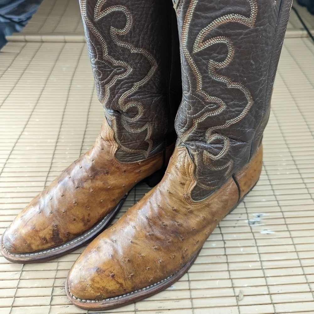 Larry Mahan boots men's sz 7.5D exotic full Quill Ostrich. Tan lower, brown uppe